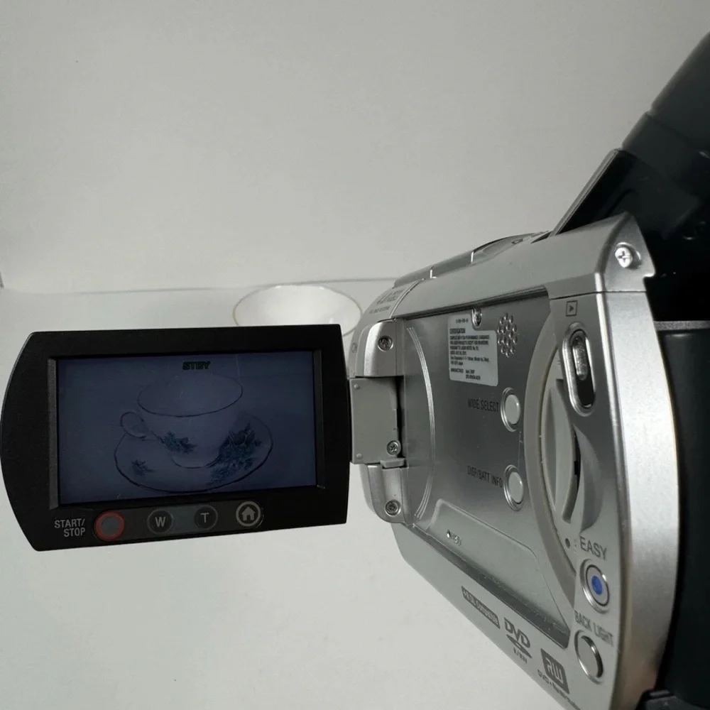 Sony 4.0 Megapixel Handycam model DCR-DVD408. Wide LCD Digital Video Camera